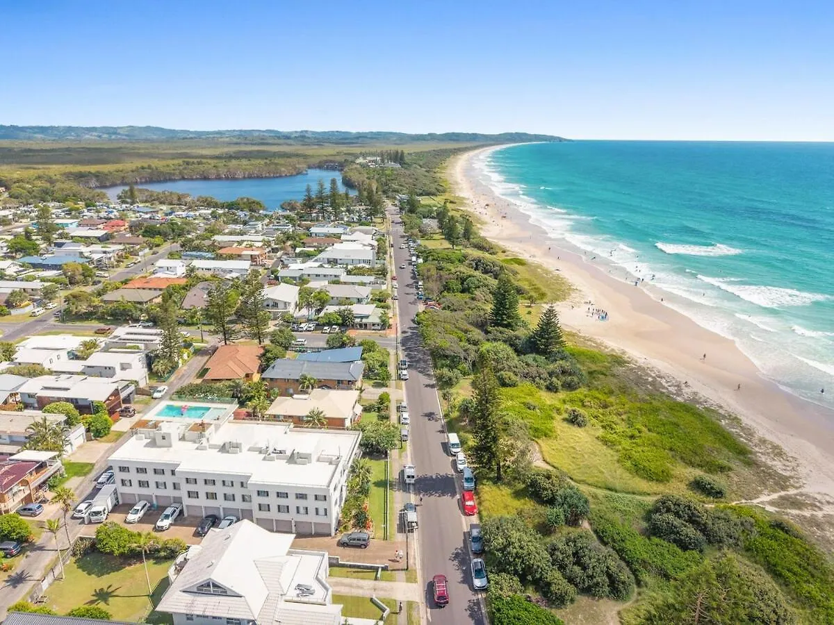 Lennox Head Waves 2 Beachside Apartment  Lennox Head